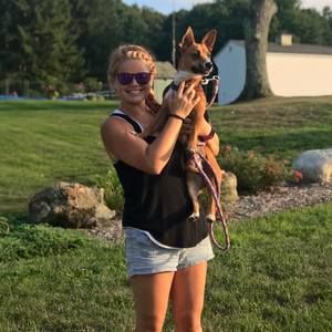 Meet your Posher, Nicole